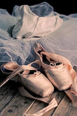 Chaussons de Ballet Roses Avec Tutu: Journal Vide Avec Pages Lign es
