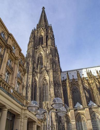 Notebook: Cologne Germany Europe travel architecture German European style history perfume