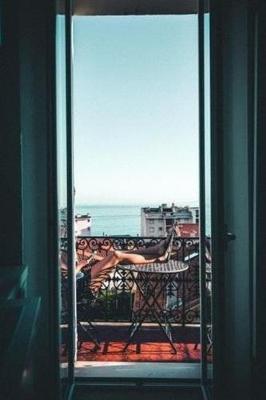 When You Want to Get Away 16-Mo Planner: Escape to a Magnificent Balcony View: Sep 2018 - Dec 2019 Monthly Weekly Agenda Engagement Calendar Planner, 6x9