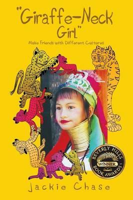 ""Giraffe Neck Girl"" Make Friends with Different Cultures