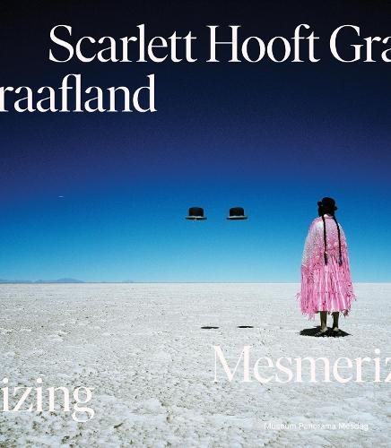 Scarlett Hooft Graafland: Mesmerizing