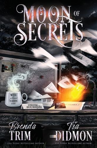 Moon of Secrets: Paranormal Women's Fiction: Supernatural Midlife Moonlighter