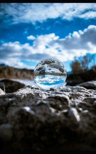 ""Polarized Light Simplified: Polarizers, Malus's Law, Dichroism & Birefringence""