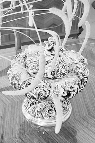 Nødvendighedens lov: To-sproget udgave på dansk og den græske originaltekst